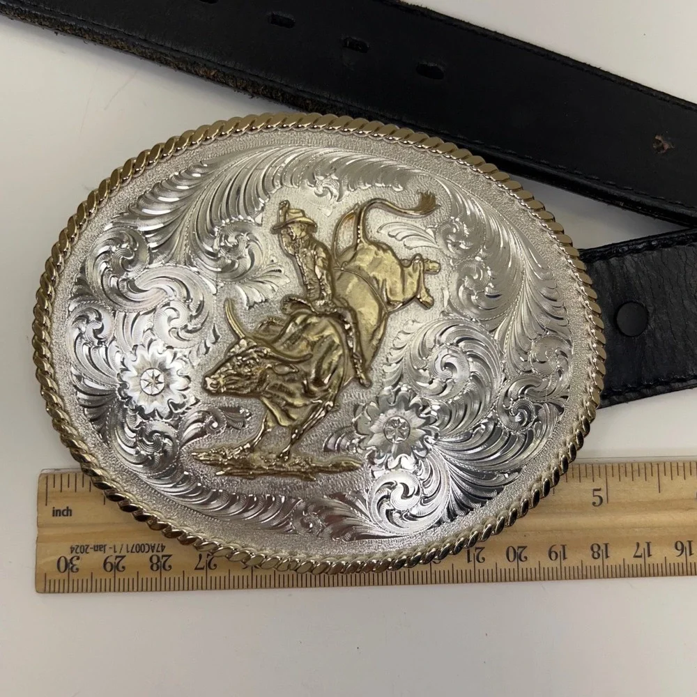 Montana Silversmiths Large Engraved Bullrider Buckle Wrangler Concho Belt Men 36